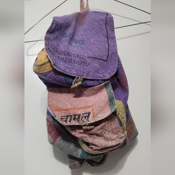 Small back pack - Picture 2 of 2